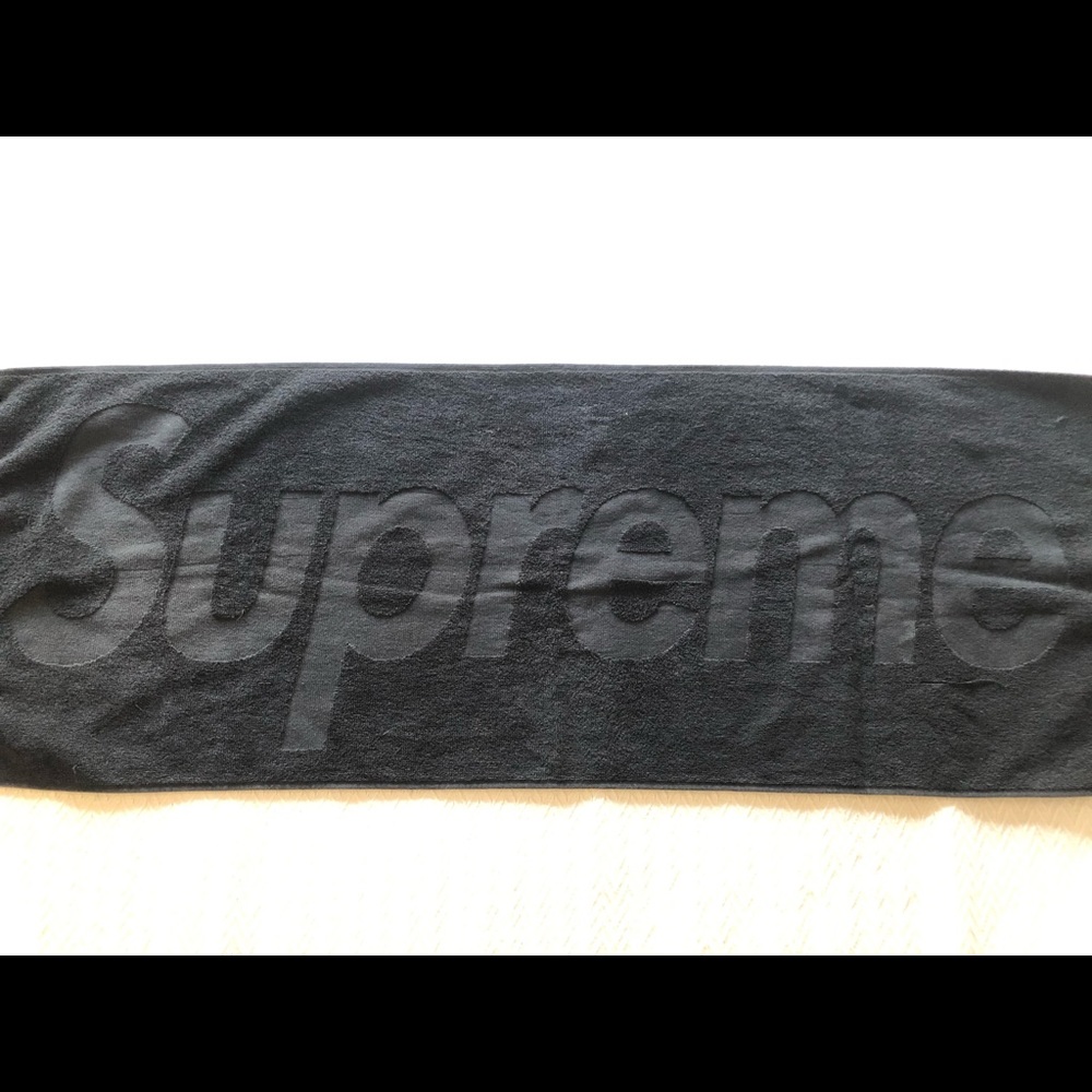 Supreme Terry Logo Hand Towel